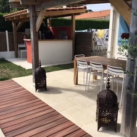 House Maison De Vacances T2 Avec Piscine *