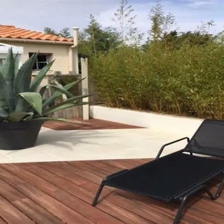 House Maison De Vacances T2 Avec Piscine Semesterbostad